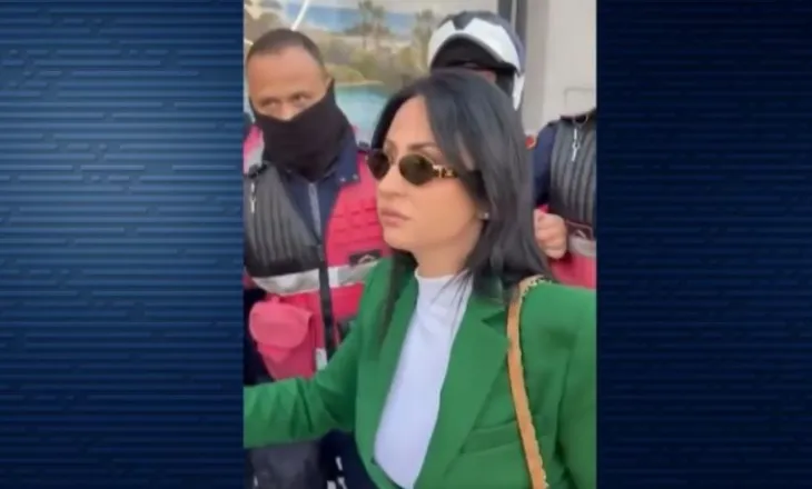 Ish-kandidates për deputete iu gjet çanta e mbushur me mjete piroteknike në protestë, PD “distancohet” dhe e quan Ilirjana Kuçanën “pedagoge”