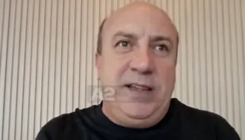 “Ishte dita e Tiranës”- Pas fitores në derbi, rishfaqet Indrit Fortuzi, ish-sulmuesi bardheblu me “look” të ri: E dominoi, e shoh pretendente për Europën