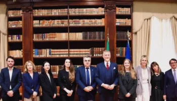 Italia nderon ministrin Blendi Gonxhja me çmimin “Luani i Artë për Merita”: Kultura, urë bashkëpunimi mes vendeve tona!