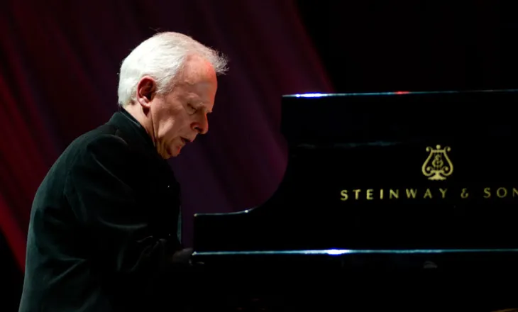 Janusz Olejniczak, një jetë kushtuar tingujve të Chopin-it