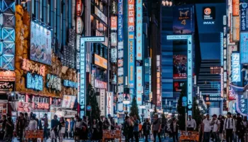 Japonia rrit tarifën e qëndrimit të përhershëm me 20 herë –