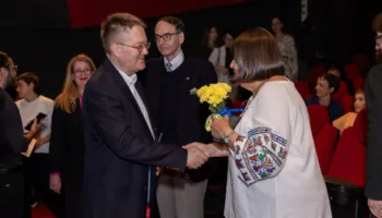 Java Kulturore Britaniko-Ukrainase në Tiranë, Abbott: Kulturat afrojnë popujt përtej kufijve