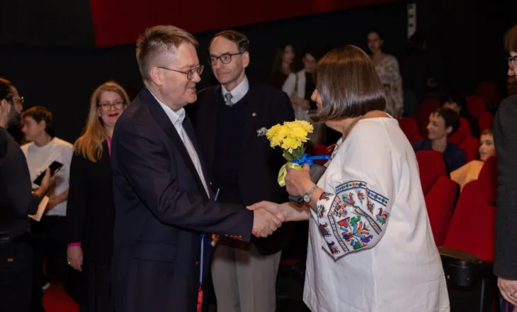 Java Kulturore Britaniko-Ukrainase në Tiranë, Abbott: Kulturat afrojnë popujt përtej kufijve