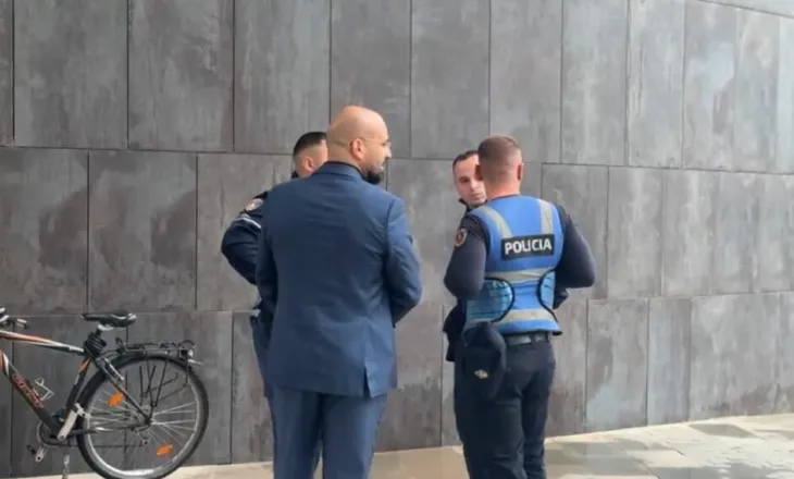 “Jemi Milicia Serbe, kemi vendosur bombë”. Kërcënohen me e-mail bashkitë pak orë pasi PS miratoi ‘Territorjalen’