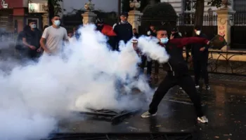 Jepen masat për 31 protestues, “detyrim paraqitje” për të rriturit dhe “mbikëqyrje prindërore” për 9 të mitur