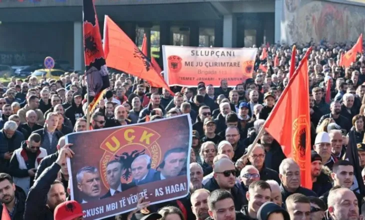 “Jo në emrin tim”! Protesta kundër vendimit të Hagës, tensione në Prishtinë