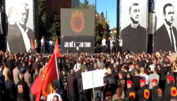 “Jo në emrin tim”, sërish protestë para Kuvendit të Kosovës, kërkohet miratimi i Ligjit për Specialen