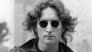 John Lennon, 86 vjet nga lindja e legjendës së “The Beatles”