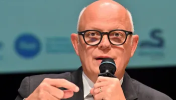 Kandidati për president dhe ish-kryeministri francez merret në pyetje nga autoritetet gjyqësore