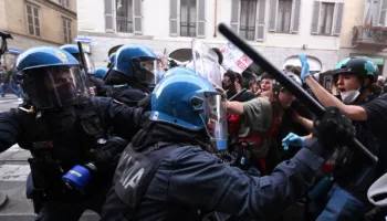Kaos në Milano, 160 të arrestuar në katër orë, 80% e tyre të mitur! Protestuesit thyen dyqanet e plaçkitën qytetin