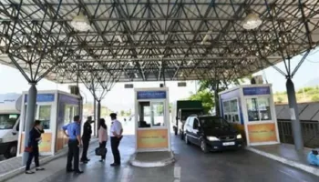 Kapet me pistoletë dhe 141 gramë kanabis në makinë, arrestohet 51-vjeçarja gjermane në Kakavijë (EMRI)