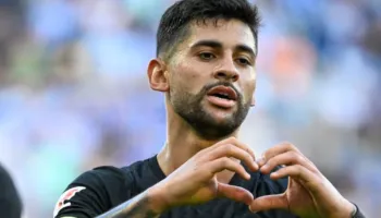 Kapiteni i ri i Argjentinës zgjedh se kush duhet të mbajë numrin 10, pas largimit të Messi-t