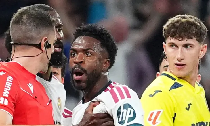 Kartoni i kuq ndaj Saliba, i kushton shtrenjtë Vinicius Junior. Braziliani merr dënimin e rëndë