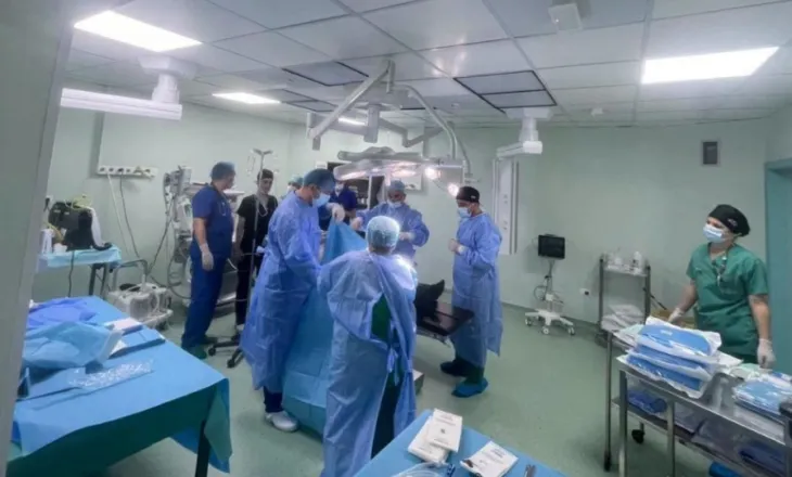 Katër ndërhyrjet e para kirurgjikale në Mirditë, ministrja Spahiu: Po forcojmë kapacitetet e spitaleve lokale!