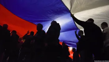 Kë, në fakt, përfaqësojnë partitë ‘ruse’ në Serbi?