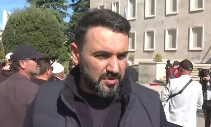 Këlliçi në krah të studentëve: Largimi i Ramës, qeveri teknike dhe zgjedhje
