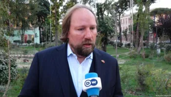 ‘Kemi parë raste të korrupsionit të profilit të lartë’/ Deputeti gjerman për DW: SPAK të bëjë punën e tij pa ndikime