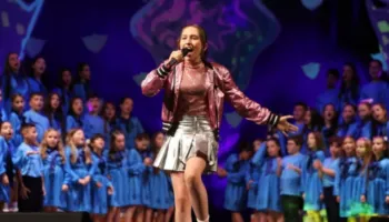 “Kërce me mua”, Eslin Kurti dërgon ritmin shqiptar në Junior Eurovision 2026