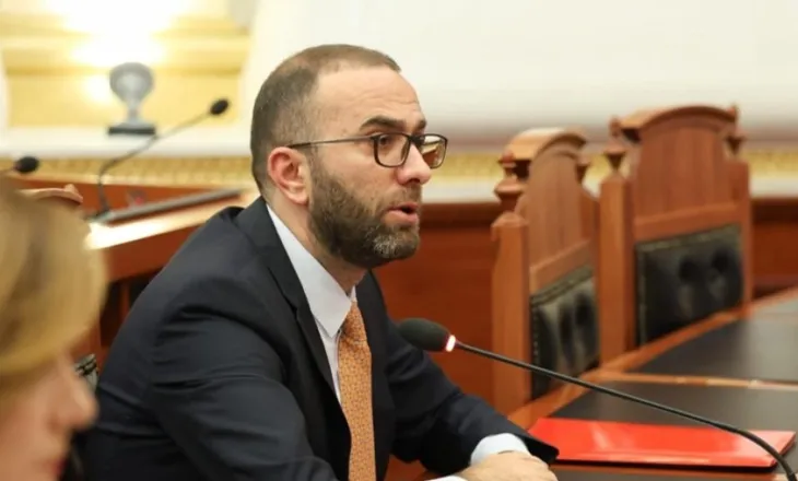 Kërkesa e PS për përjashtim, Bardhi: Bëni gjithçka që keni në dorë, por frikën e Ramës nuk e zhdukni dot
