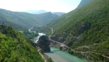 Kishte humbur para tre muajsh, gjendet trupi i pajetë i 80-vjeçares në lumin Drin