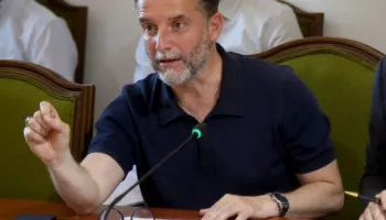 “Kjo parti duhet të mësohet të dëgjojë”/ Braçe kundër reformës territoriale: Nuk e votoj, nuk u konsultova