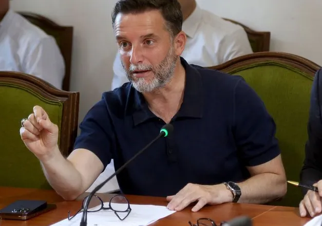 “Kjo parti duhet të mësohet të dëgjojë”/ Braçe kundër reformës territoriale: Nuk e votoj, nuk u konsultova