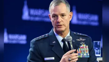 Komandanti i NATO-s paralajmëron Rusinë: Nëse dikush është aq i çmendur sa të na sulmojë, ne do të luftojmë!