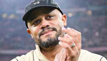 Kompany përfundoi pa ndjenja dhe me urgjencë në spital, nga se vuan trajneri i Bayernit?