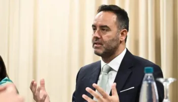 Konjufca paralajmëron për rrezikun e një përballjeje të re të armatosur me Serbinë