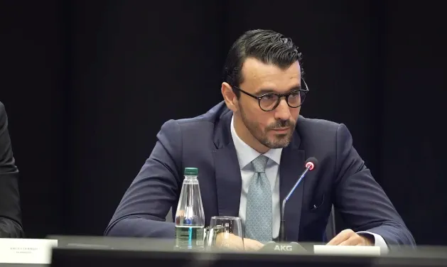Kontrata e Shërbimit Publik/ Karakaçi: Elektrifikimi Tiranë-Durrës-Rinas përfundon në 2027