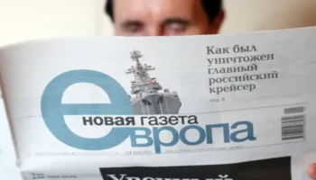Kontrollet në zyra dhe arrestimi i gazetarit të tyre, gazeta ruse njofton mbylljen: Shkak presioni nga autoritetet