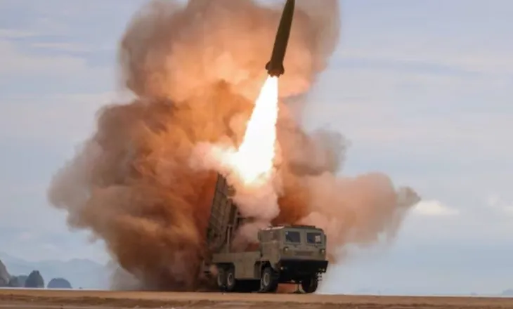 Koreja e Veriut lëshon 10 raketa balistike drejt Detit Lindor midis tensioneve në rritje me Seulin