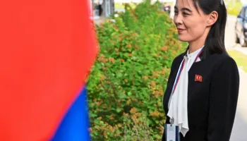 Koreja e Veriut rifillon propagandën me altoparlantë në kufi