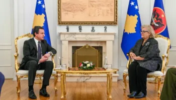Kosovë, Kurti takohet me presidenten e re: Na presin shumë punë, kemi përpara sfida shtetërore