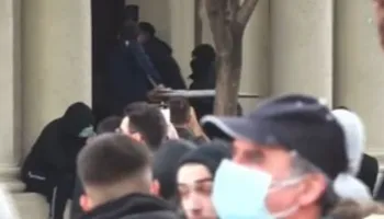 Kryesia e Kuvendit dje u shkatërua nga studentët, sot seancë plenare: 4 interpelanca në rend dite