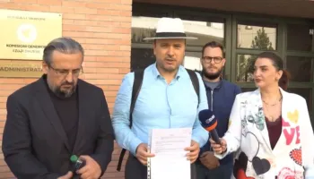 Kulla te Parku Rinia, nismëtarët i drejtohen KQZ-së: Jo gradaçelë për xhepin e Ramës, për Tiranën vendosin qytetarët