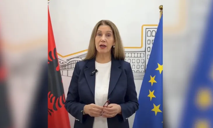 Kumbaro: Shkollat funksionojnë normalisht, jemi gati për dialog me studentët