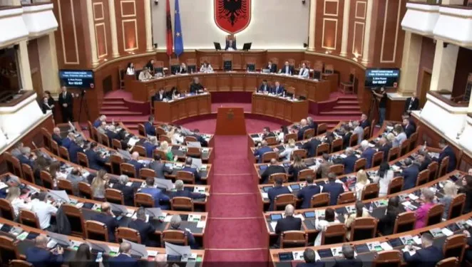 Kuvendi mblidhet të enjten, PD kërkon interpelancë urgjente me ministrin e Brendshëm për dhunën në protesta