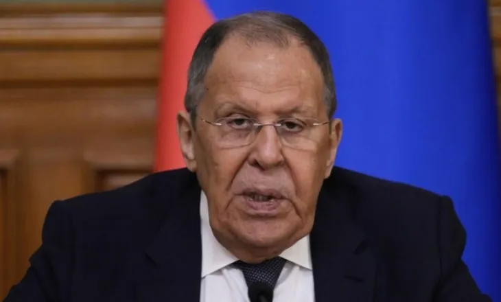 Lavrov: Zelensky ka sabotuar negociatat. Marrëveshja e paqes do sillte fundin e tij