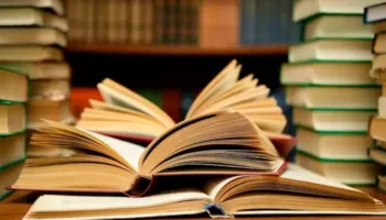 Libraritë përmirësojnë mirëqenien emocionale, ja librat që rekomandohen për ditët e ftohta
