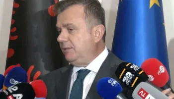 “Ligji për tubimet do hyjë menjëherë në fuqi”/ Balla: Dorëheqje të Ramës nuk ka, duam dialog