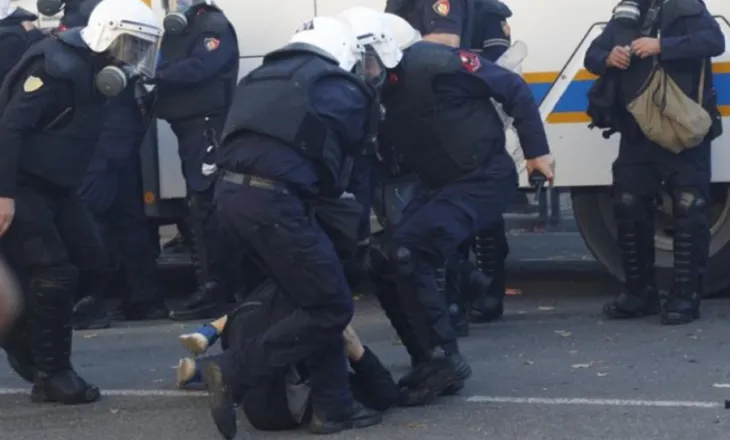Lirohen nga Gjykata 6 të rinj/ Ndalimet nga narkopolicia janë të paligjshme