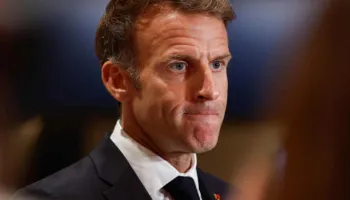 Macron akuzon Trumpin dhe liderë të tjerë të huaj për ‘komente idiote’ mbi trazirat në Francë