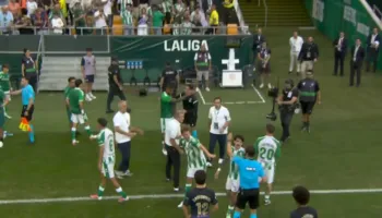 Magjia e Yamal dhe goli i parë i Rodri-t, Barcelona e mbyll në avantazh pjesën e parë ndaj Betis (video)