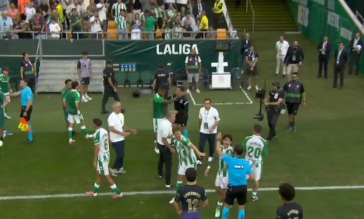 Magjia e Yamal dhe goli i parë i Rodri-t, Barcelona e mbyll në avantazh pjesën e parë ndaj Betis (video)
