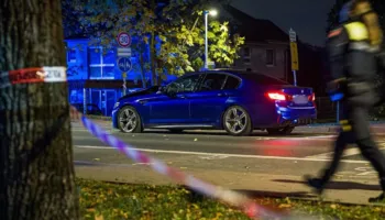 Makina përplas një grup njerëzish në Gjermani, plagosen disa persona! Autorët në arrati