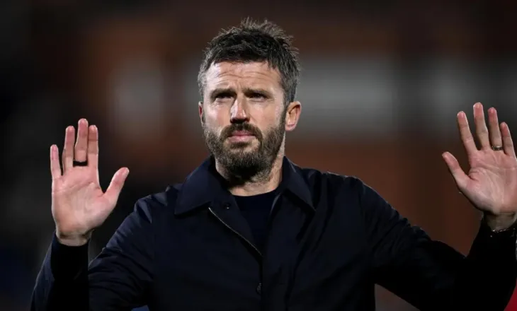 Manchester United i beson ende Carrick, nuk ka shkarkim pas rezultateve negative