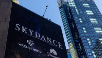 Marrëveshje historike në Hollywood: “Paramount” përmbyll blerjen e “Warner Bros” për 110 miliardë dollarë!