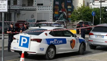 Masakër/ Ushtaraku qëllon për vdekje dy vëllezërit, një i tretë ende në gjendje kritike