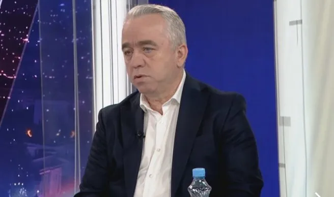 “Mazhoranca bën propagandë”- Krasniqi: Opozita i bëri dëm të madh protestës studentore!